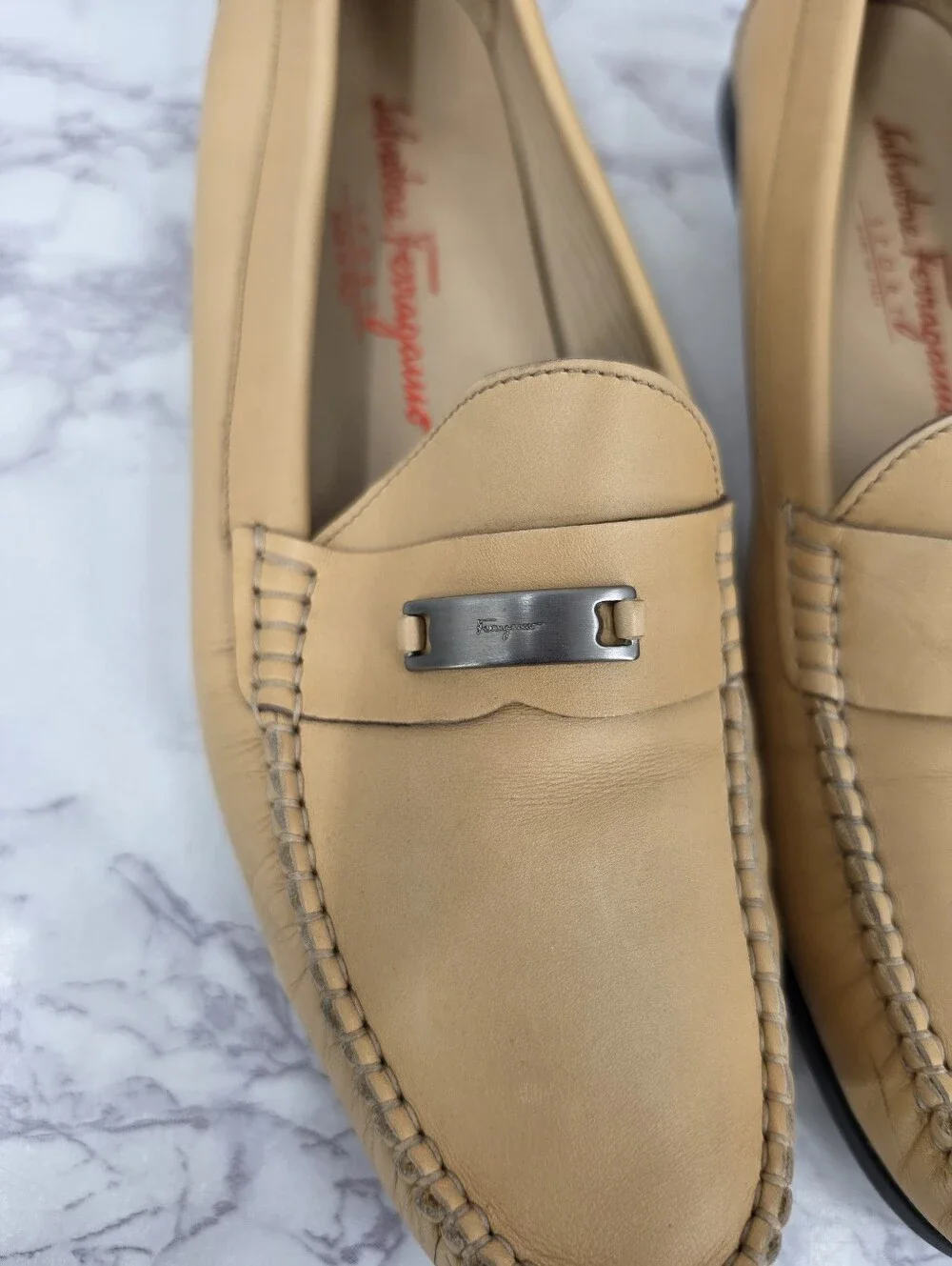 Salvatore Ferragamo Sport Tan Leather Gancio Driving Moccasin Loafers Shoes